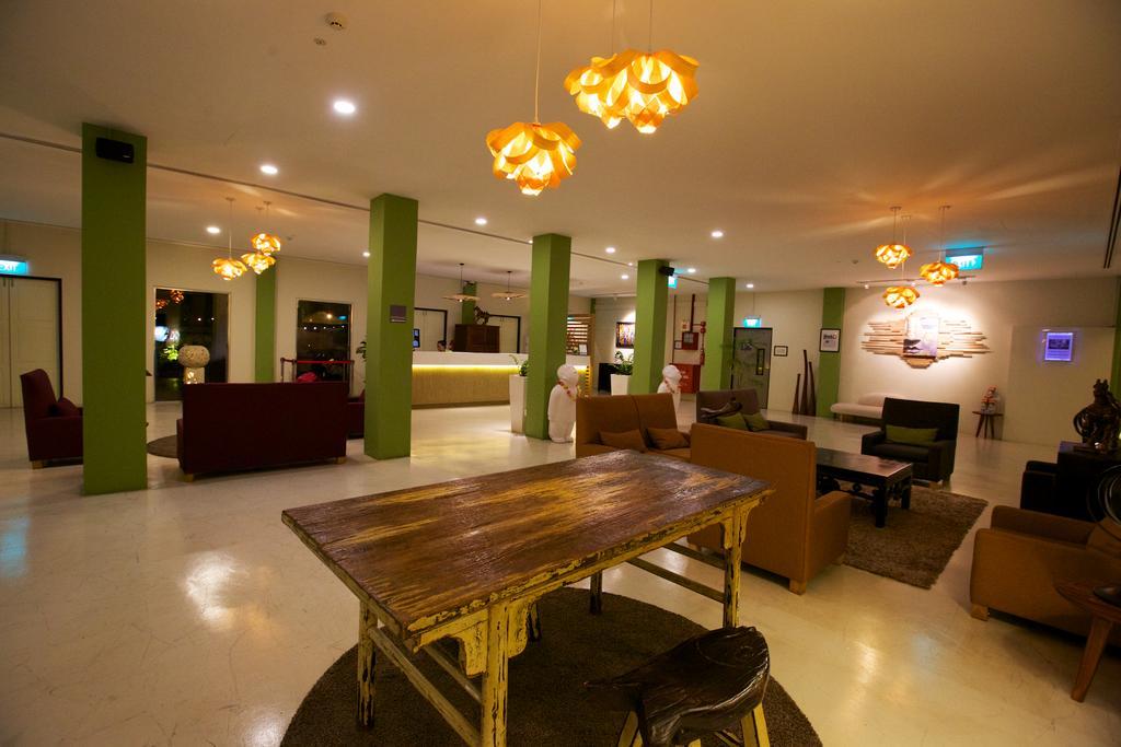 Raintr33 Hotel สิงคโปร์ ภายนอก รูปภาพ