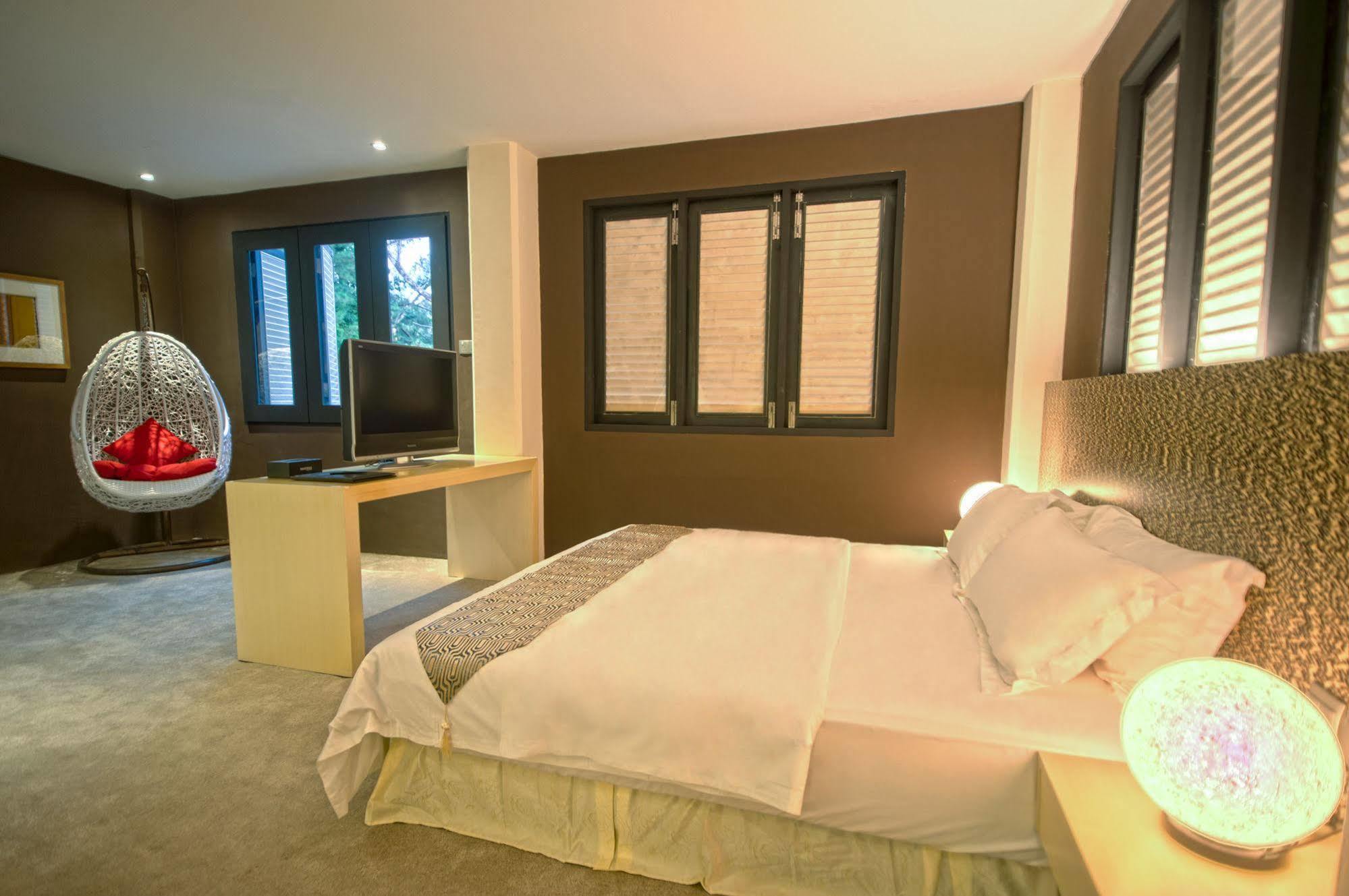 Raintr33 Hotel สิงคโปร์ ภายนอก รูปภาพ
