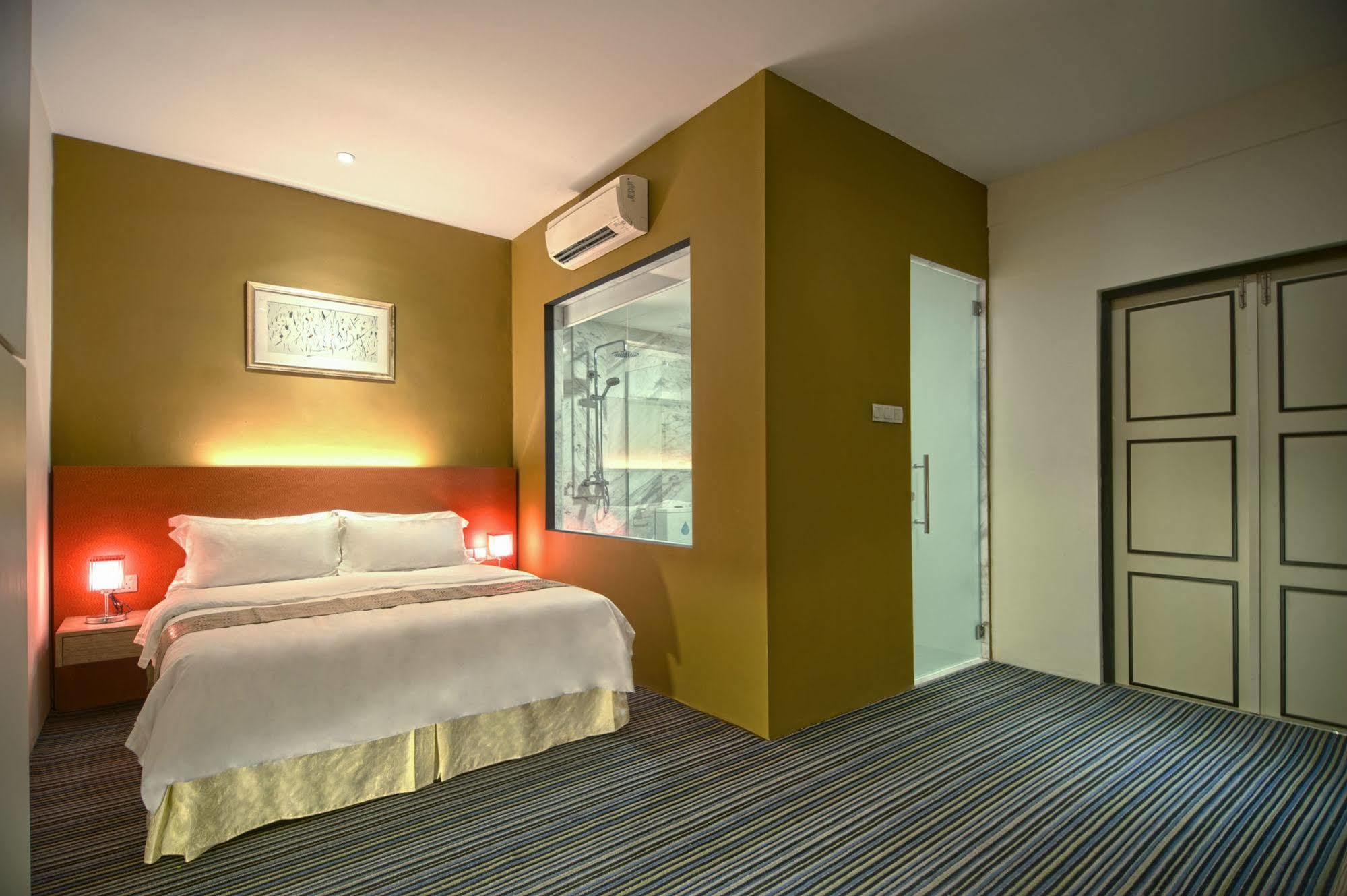Raintr33 Hotel สิงคโปร์ ภายนอก รูปภาพ