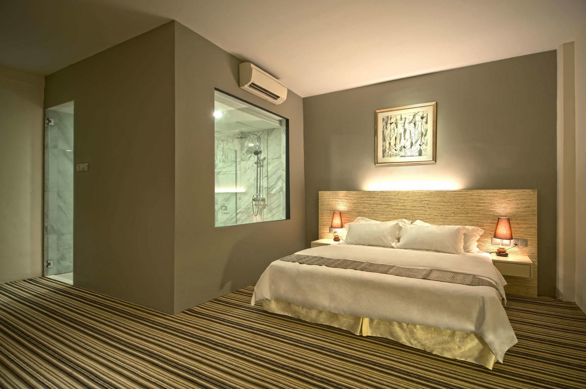 Raintr33 Hotel สิงคโปร์ ภายนอก รูปภาพ