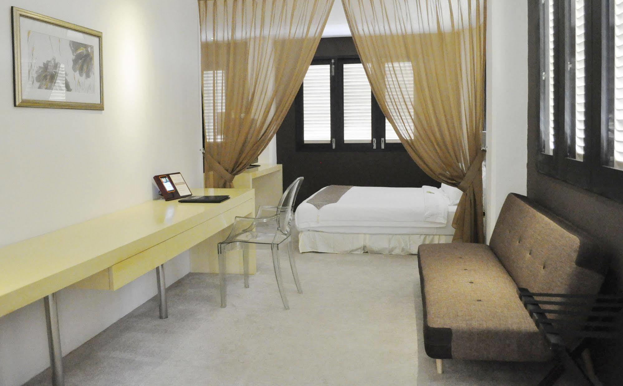 Raintr33 Hotel สิงคโปร์ ภายนอก รูปภาพ